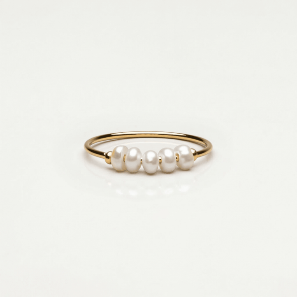 Mini Pearl Ring