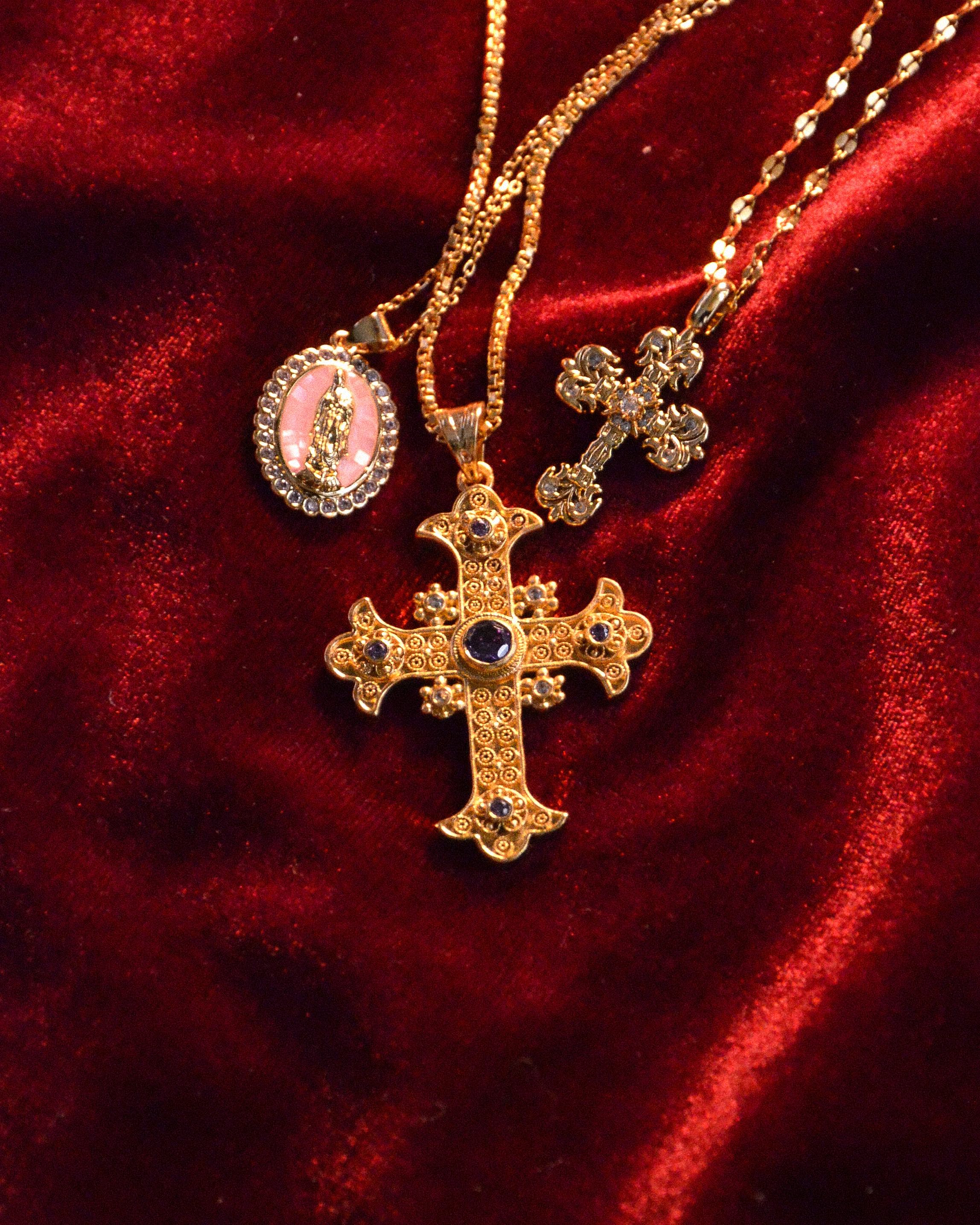 Teresa Necklace — worn